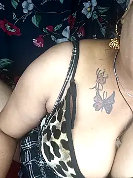 Delhi_Patola Chat XXX in diretta