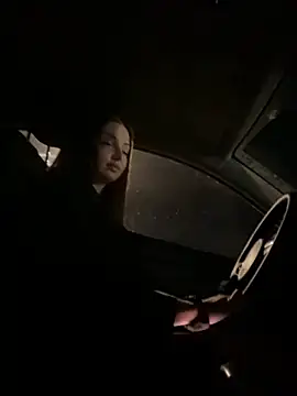 KrisMagnoly Chat XXX live