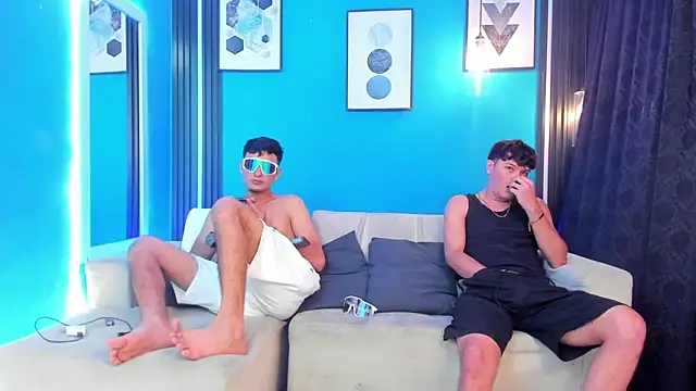 KingOfHeavens_2's Live XXX Chat