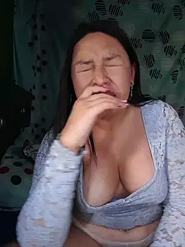 BellaRoux1 Chat XXX in diretta