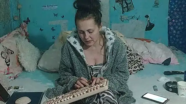 brighteyes77 – Naživo XXX chat