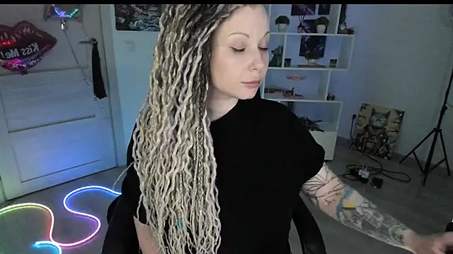 HoneySallyMoore Chat XXX in diretta