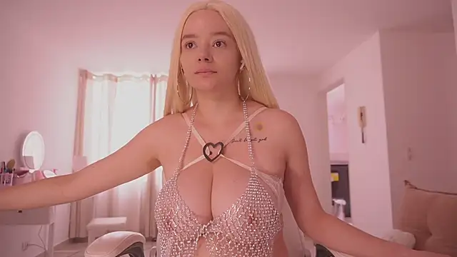 Chat +18 de bella_adams_ ao vivo