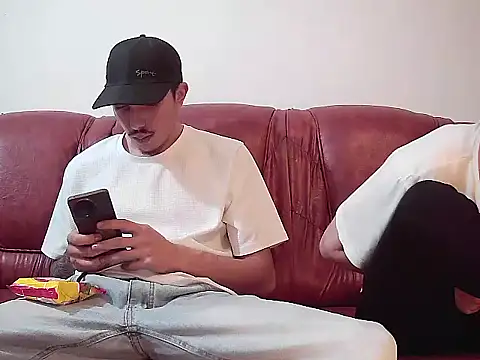 jimmyy_ Adlı Modelin Canlı XXX Sohbeti