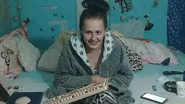 brighteyes77 – Naživo XXX chat