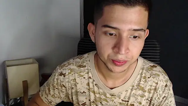 harold_18_ 即時 XXX 聊天