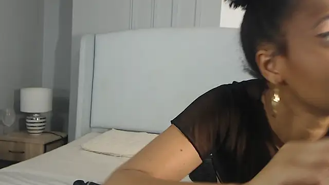 Chat XXX ao vivo de ChantalGarner