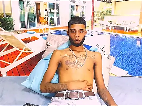 CharmingIndian1 即時 XXX 聊天