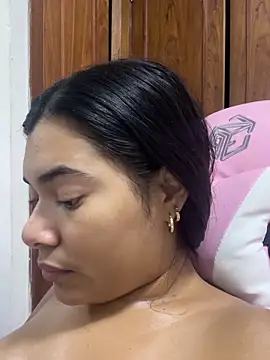 Sweetroseof's Live XXX Chat