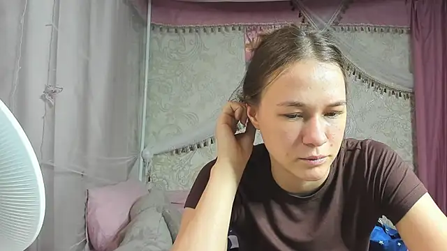 leila_bambi_ Live XXX-chat