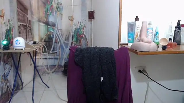 curly_greeneyed live XXX chat