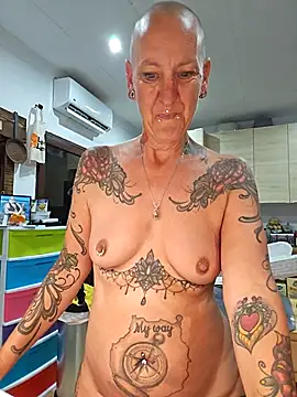 Emma_Milf25 webcam show