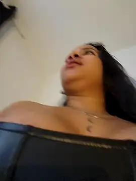 celeneortii Adlı Modelin Canlı XXX Sohbeti