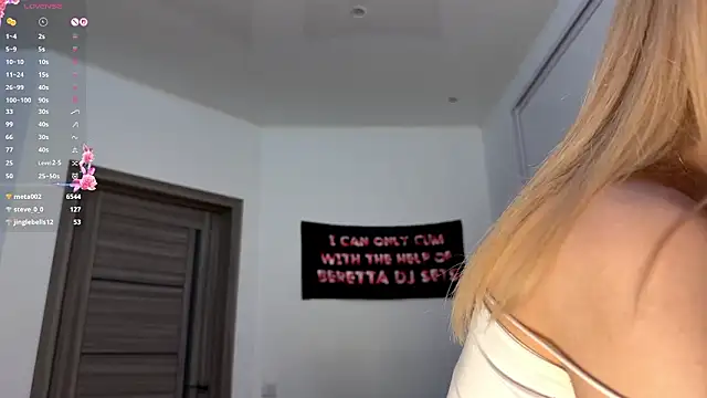 HeeEgno's Live XXX Chat