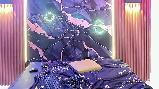 MASTER_PLAY_HOUSE's Webcam Show