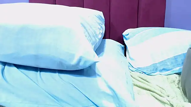 GiantTittts Chat XXX in diretta