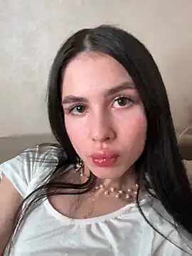 SofiaLaLightのウェブカメラショー