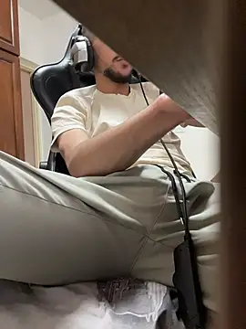 Omar472 Chat XXX in diretta