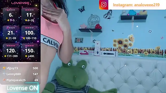 ana_studio's Live XXX Chat