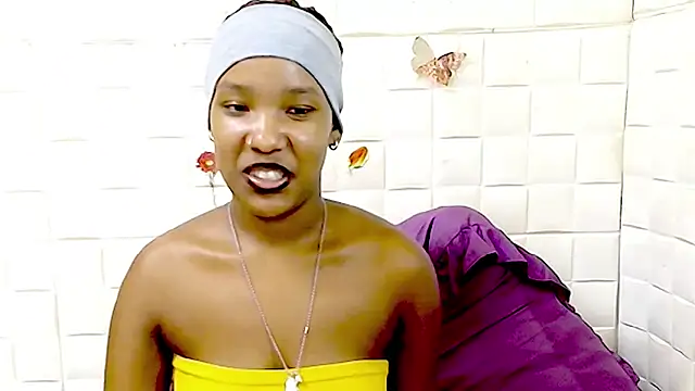 EroticSexyPrada 现场XXX聊天