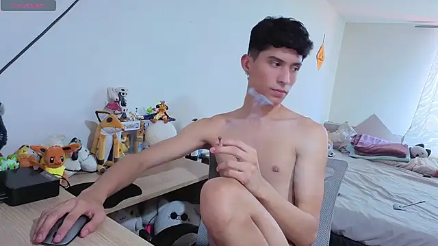 แชท XXX สดของ LuClawthorne_