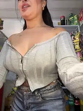 Sara_fun live XXX chat