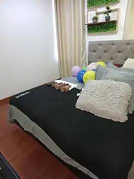 sasi_luna Adlı Modelin Canlı XXX Sohbeti