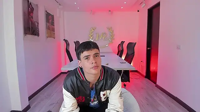 BenitoSaenz 라이브 XXX 채팅