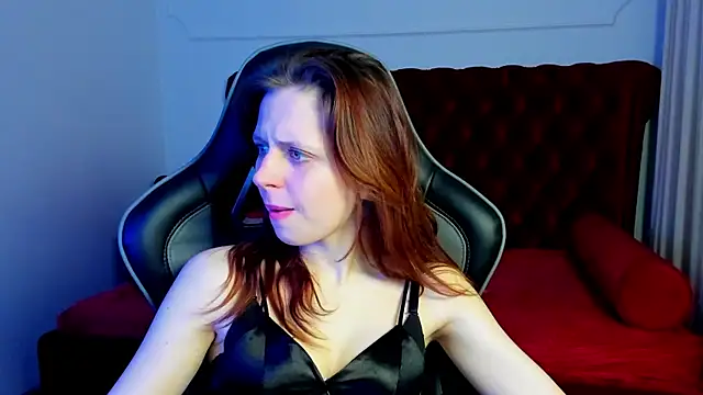 Chat +18 de FreyaVey ao vivo