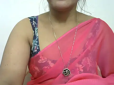 reshmika_reddy Show in webcam