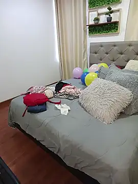 دردشة sasi_luna الجنسية المباشرة