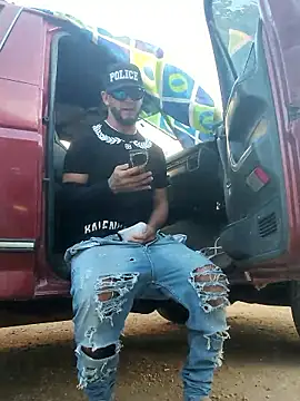 PIGHIGHDIRTY_p0's Live XXX Chat