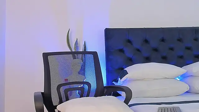 Marcus_Moreno's Live XXX Chat