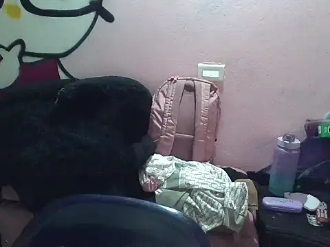 yuna1103 Adlı Modelin Canlı XXX Sohbeti