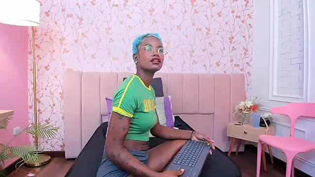 amber-hill Chat XXX in diretta