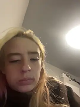 SeccySerena's Live XXX Chat