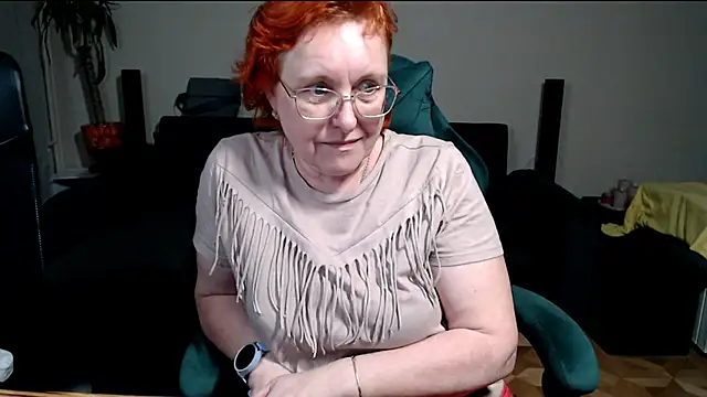 Show modela JoannaAndNeighbour na web-kameri