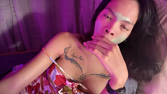 Tsumugi_kagura Show Webcam