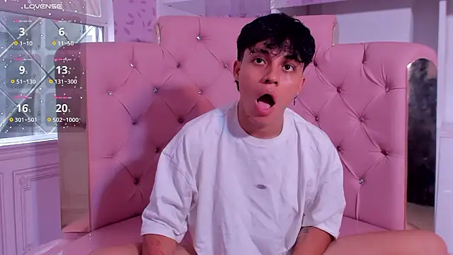 Chat +18 de Dani_rivass ao vivo