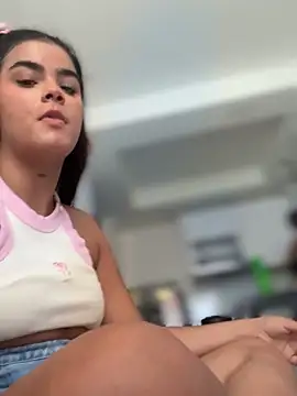 Онлайн чат XXX Kaily_Sweet16