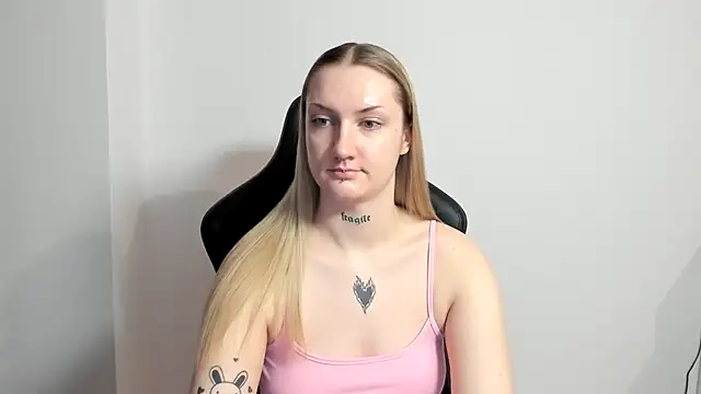 XXX chat uživo modela AlexaTease