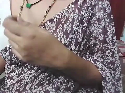 sunitha-3 Chat XXX in diretta