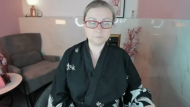 Czat XXX na żywo – AlexandraKind