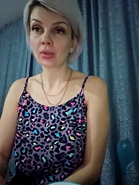 XXX chat uživo modela Silk-Temptation