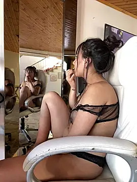 XXX chat uživo modela cristaal_pink