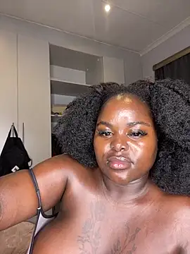 Honeycoco0211 Show in webcam