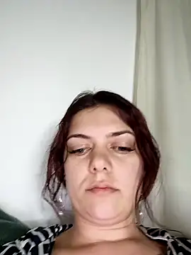 Chat +18 de LadyNora ao vivo