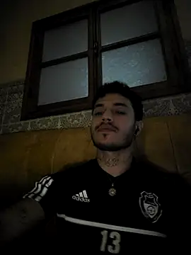 Thewildaliii0 webkamerás műsora