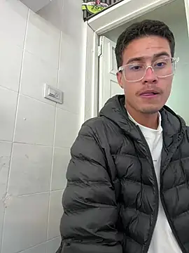 TavoHot_ Live XXX-chat