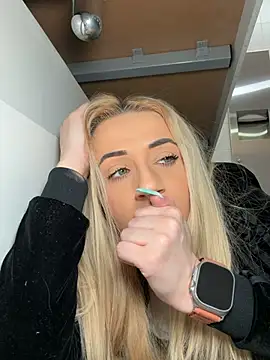 Strongqueen Live XXX-Chat